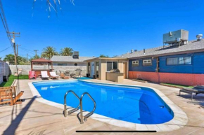 Luxury Home /Pool/Spa/Games/ 3 mi Vegas Strip